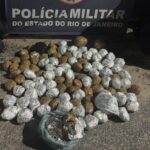 Mulher é presa com quase 3,5 mil pinos de cocaína em ônibus em São Pedro da Aldeia